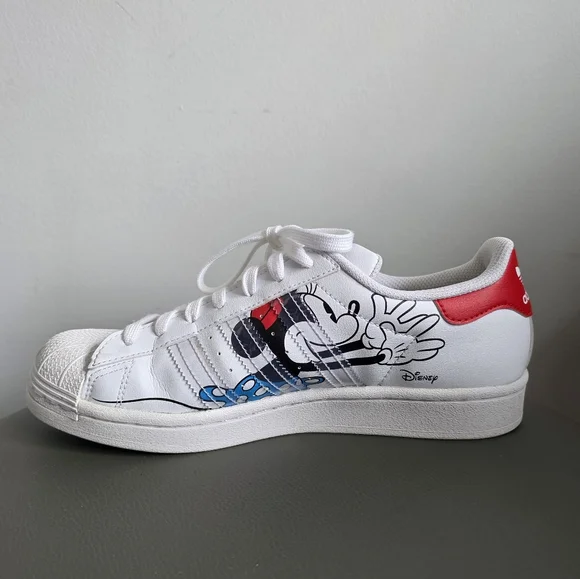 Adidas x Disney Mickey Mouse Superstar Sneakers Unisex 7M | 8.5W - Picture 4 of 13